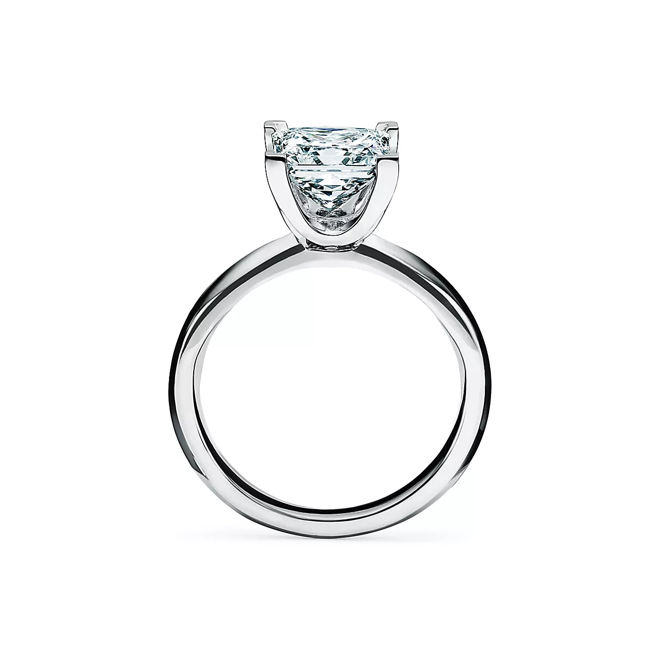 Princess-cut Diamond Engagement Ring